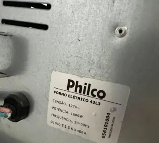 VENDO FORNO ELÉTRICO PHILCO ? 42 LITROS Potência de 1.600 W.