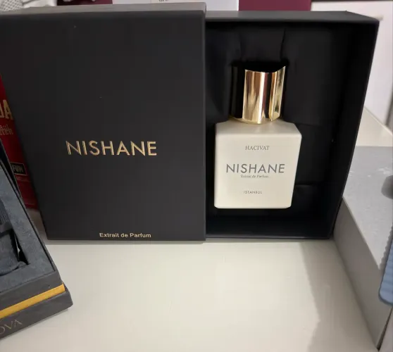 Perfume de Nicho Hacivat Nishane