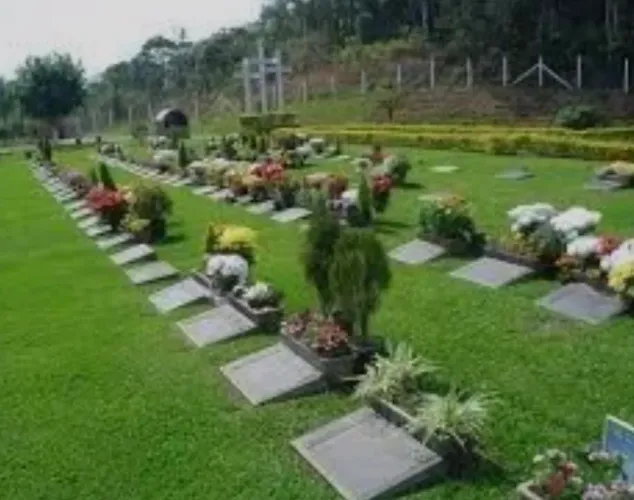 JAZIGO PERPÉTUO NO CEMITÉRIO JARDIM DA SAUDADE DE EDSON PASSOS