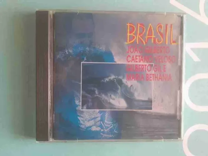 Cd Brasil João Gilberto, Caetano Veloso, Gilberto Gil, Maria Bethania Importado 