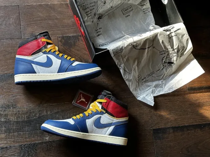 Jordan 1 Retro High OG - UN/LA - STROM BLUE