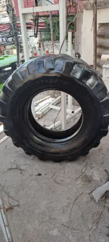 Pneu de trator usado
