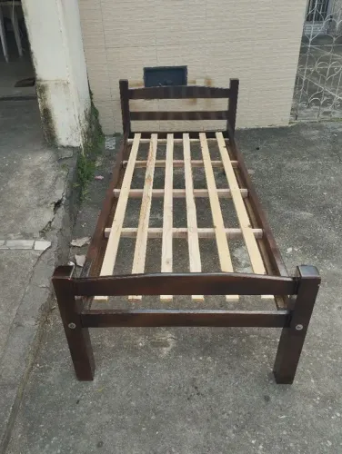 Cama de solteiro