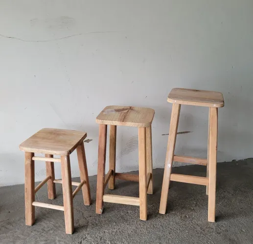 Bancos de madeira de vários tamanhos! Fabricação própria em Criciúma...