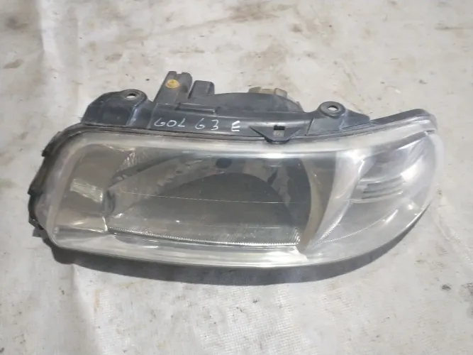 Farol esquerdo VW/gol G3 2005 