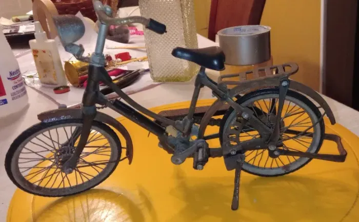 Bicicleta de ferro miniatura colecionador escala 1/10