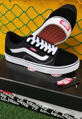 tenis vans preto clasicc