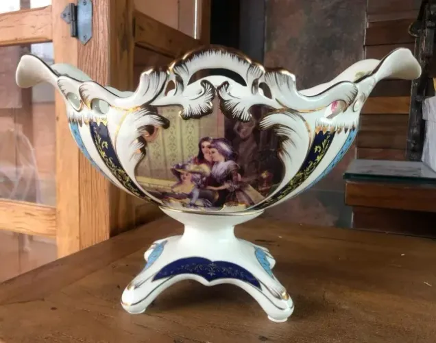 Fruteira Centro de Mesa em Porcelana Estilo Limoges