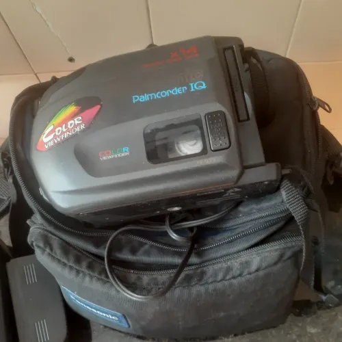 Filmadora panasonic  PV IQ 3750..com bolsa