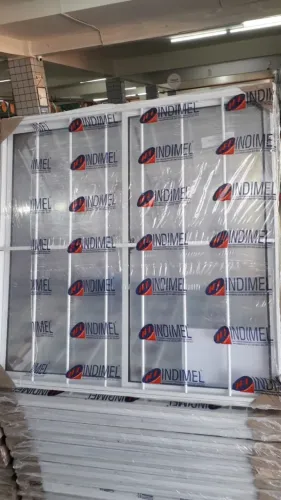 Segurança e qualidade janela aluminio branca com grade 1x1 a vista 399,90 