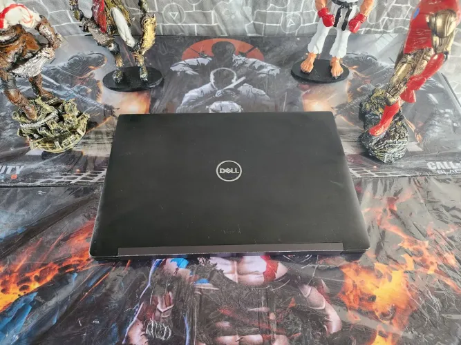 Notebook Dell Latitude 7390 i7 8 Geração 8GB SSD M2 Nvme 128GB Tela Quebrada