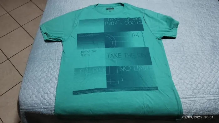 Camiseta M. Officer