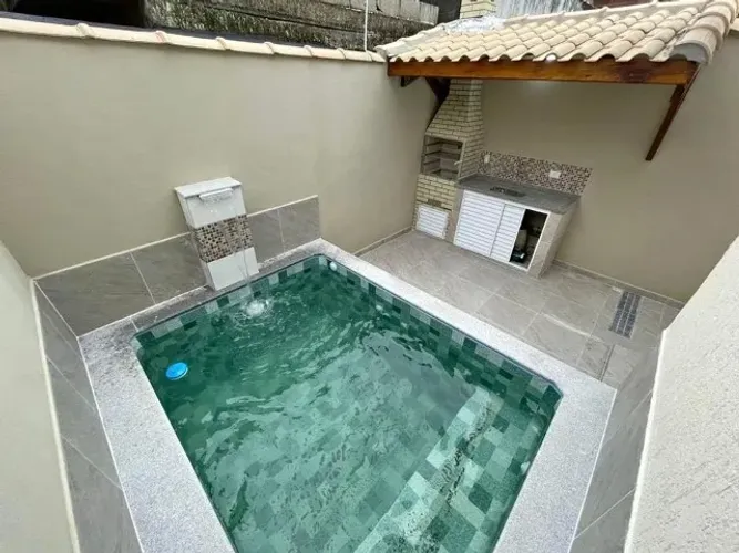 - CASA À VENDA NO ACQUAVILLE GAROUPA 