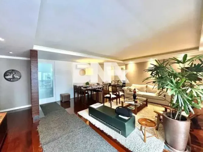 Apartamento : Padrão / Residencial / Leblon