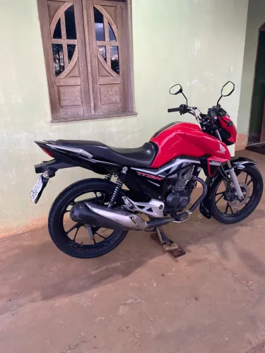 Vendo 160 titan moto para pessoas exigente 