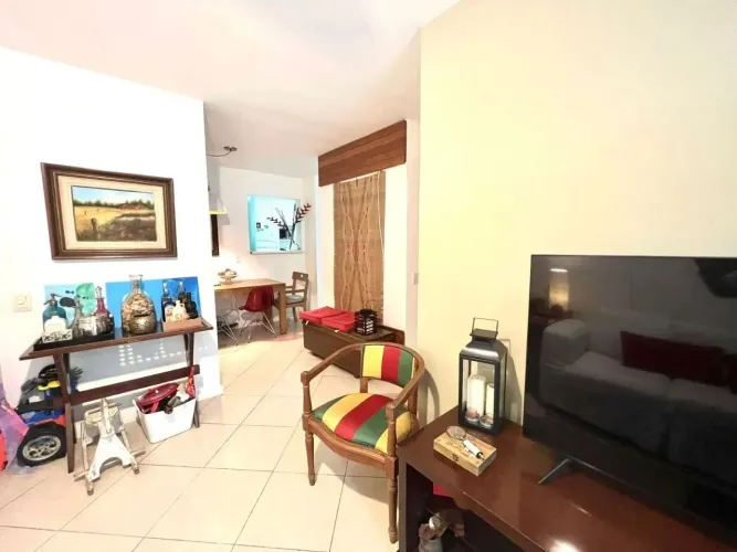 BS IMOBILIÁRIA VENDE Apartamento 2 quartos, suíte master, 2 banheiros, vaga e varanda!