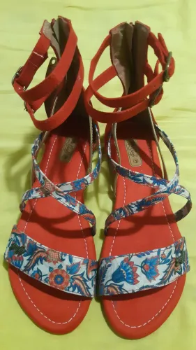 Sandália Goofy Rasteira Vermelha (Nova)