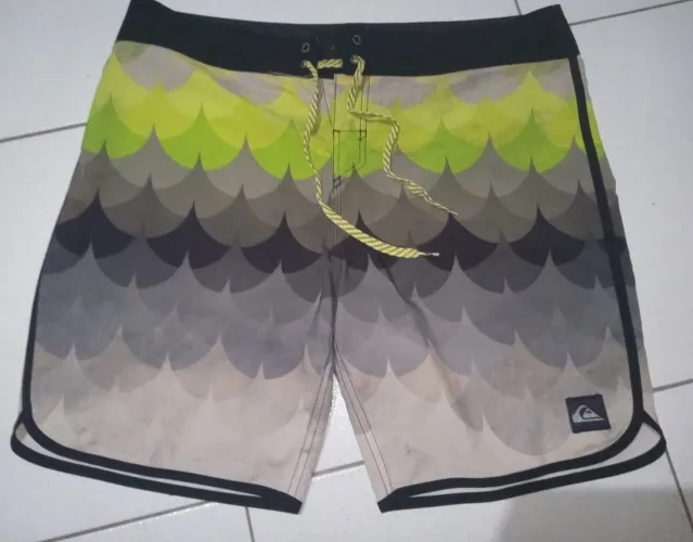 Short da Quiksilver Original Semi Novo tam 44