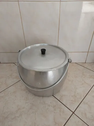 Caldeirão de Alumínio 12lts. Marca Rochedo.