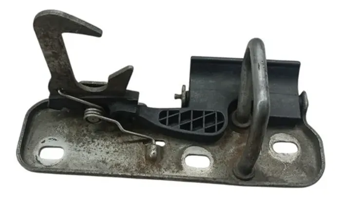 Fecho do Capô VW Tiguan 2.0 TSI 2010