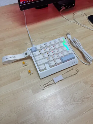 Teclado Magnético Ajazz AK029