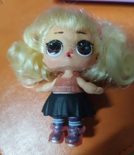 Boneca LOL Surprise (usada)