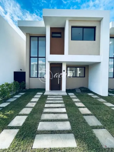 Casa de Condomínio 3 suítes para alugar em Buraquinho
