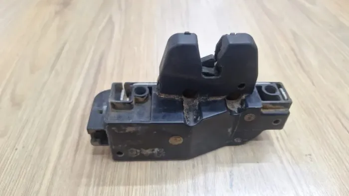 Fechadura Tampa Traseira C3