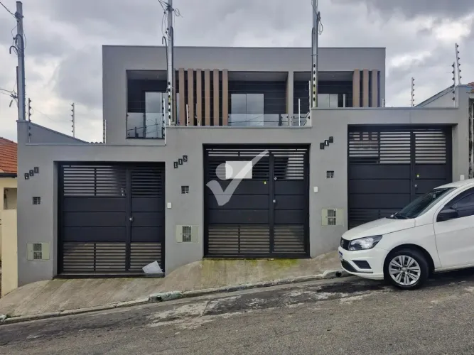 Sobrado à Venda Vila Antonieta com 2 Suítes