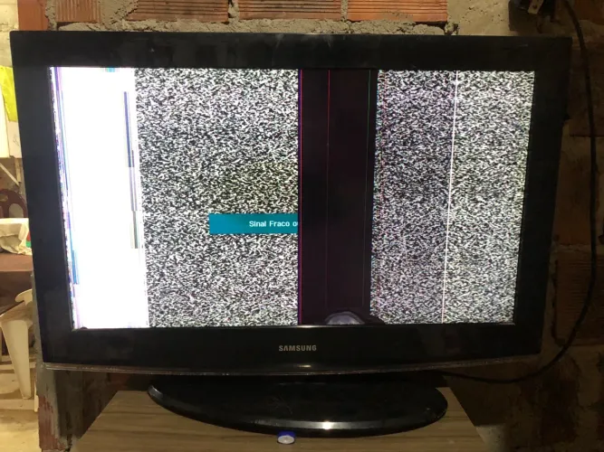 TV Samsung 32 polegadas com defeito na tela