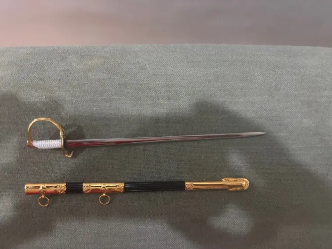 Sabre Decorativo com Bainha