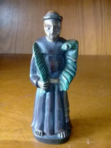 Arte sacra, escultura em madeira.