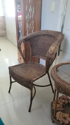Conjunto de cadeira e mesa