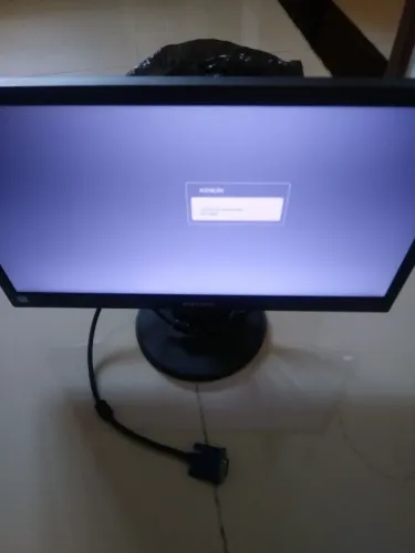 Monitor Philips 14 polegadas 