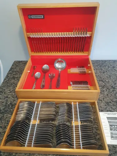 Faqueriro Tramontina Inox 101 peças