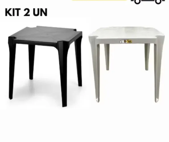 Mesa e banco plástico
