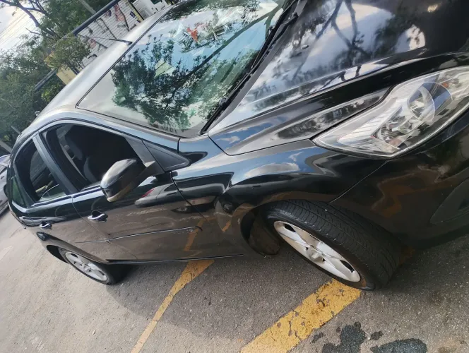 Ford Focus 1.6 S/se/se Plus Flex 8v/16v 5P 2010