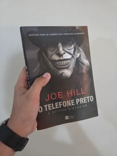 O Telefone Preto