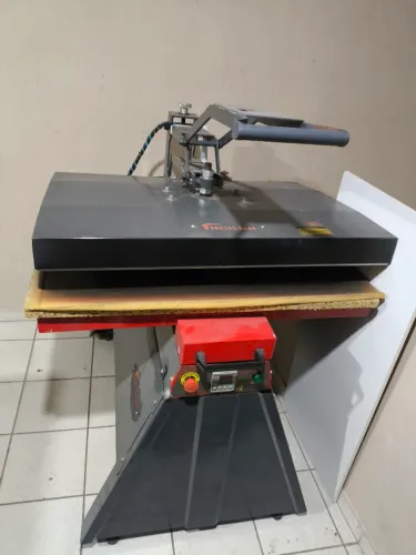 Prensa Térmica Plana 100x70 - Usada - Ótimo Estado