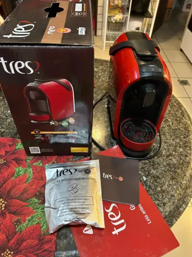 Cafeteira três corações 