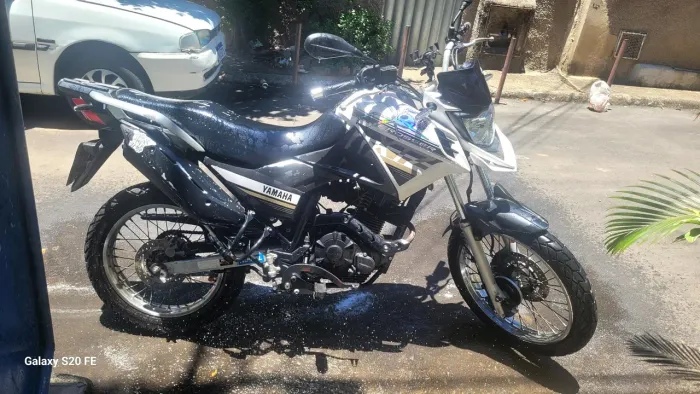 Vendo ou troco crosser por carro