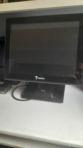Computador TANCA TPT 650 TOUCH-SCREEN