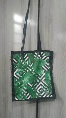 Vendo bolsas bolsas de mão e necessáries 