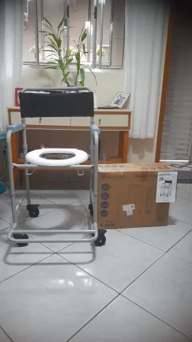 Cadeira de Banho + Grade de Cama (NUNCA USADOS)