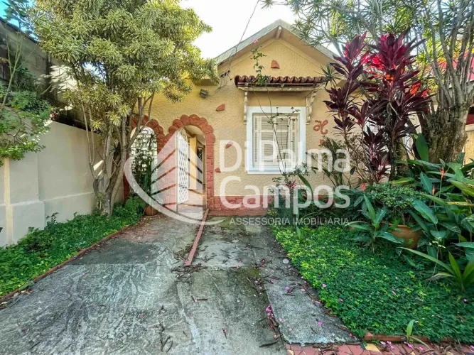 Casa térrea de 90m² com 2 quartos, 1 vaga de garagem para alugar no bairro Vila Clementina