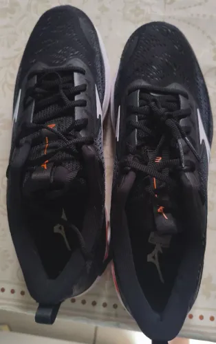 Tênis Preto Mizuno