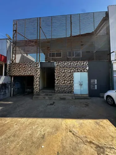 Galpao 200m2 na qi8 Taguatinga para Locação.