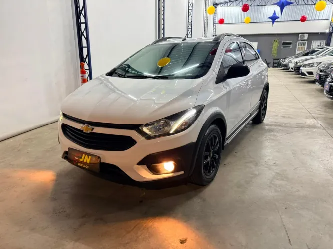 Chevrolet Onix Activ 1.4 8V Flex Mec. 4P 2019