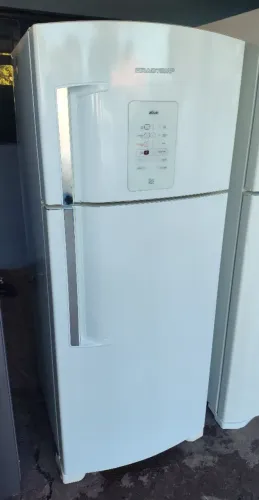 Geladeira Brastemp Frost Free com painel digital