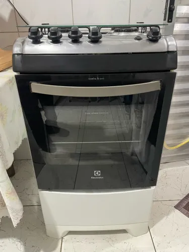 FOGÃO ELECTROLUX 4BOCAS (ENTREGO )